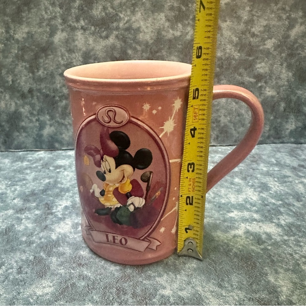 Disney Pink Mug with Minnie Mouse Zodiac Leo Design - Picture 8 of 8